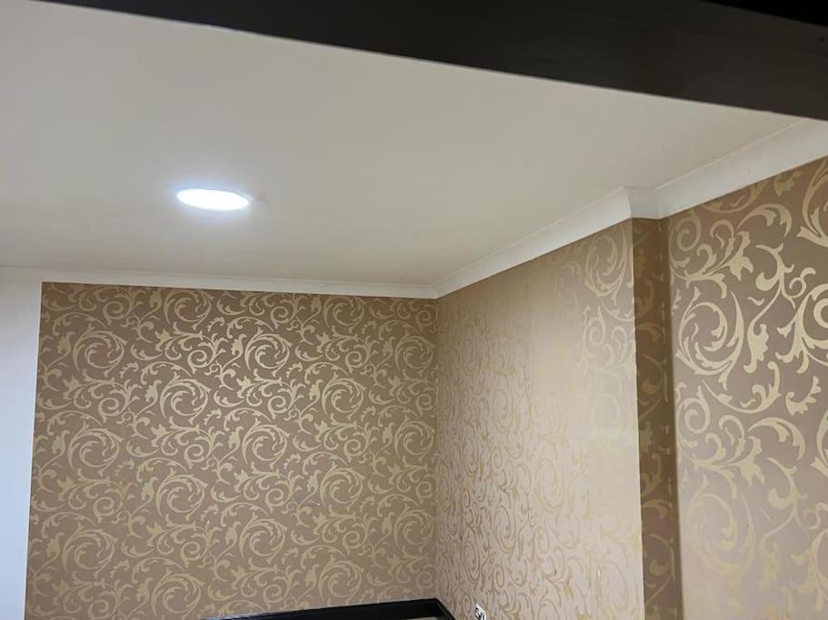 فيلا نوتينغهامفي Cheerful 3 Bed House With Free Parking. المظهر الخارجي الصورة